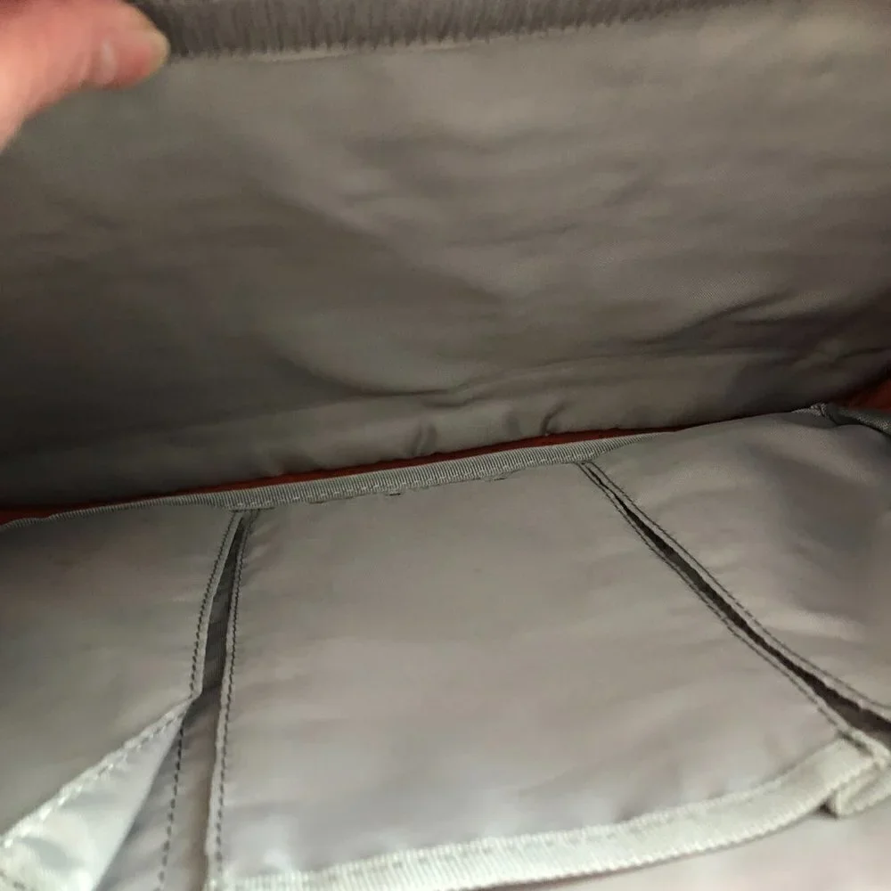 lowepro laptop messenger